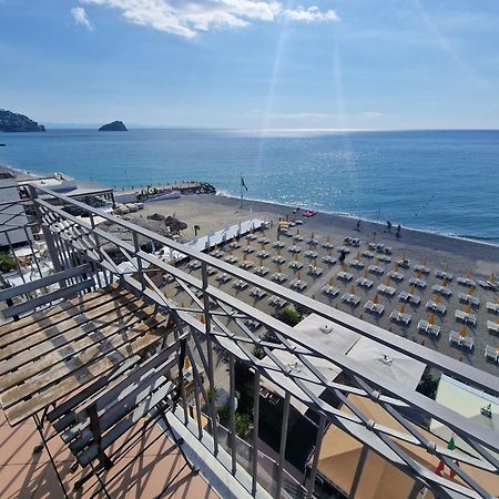 Hotel Miramare スポトルノ エクステリア 写真