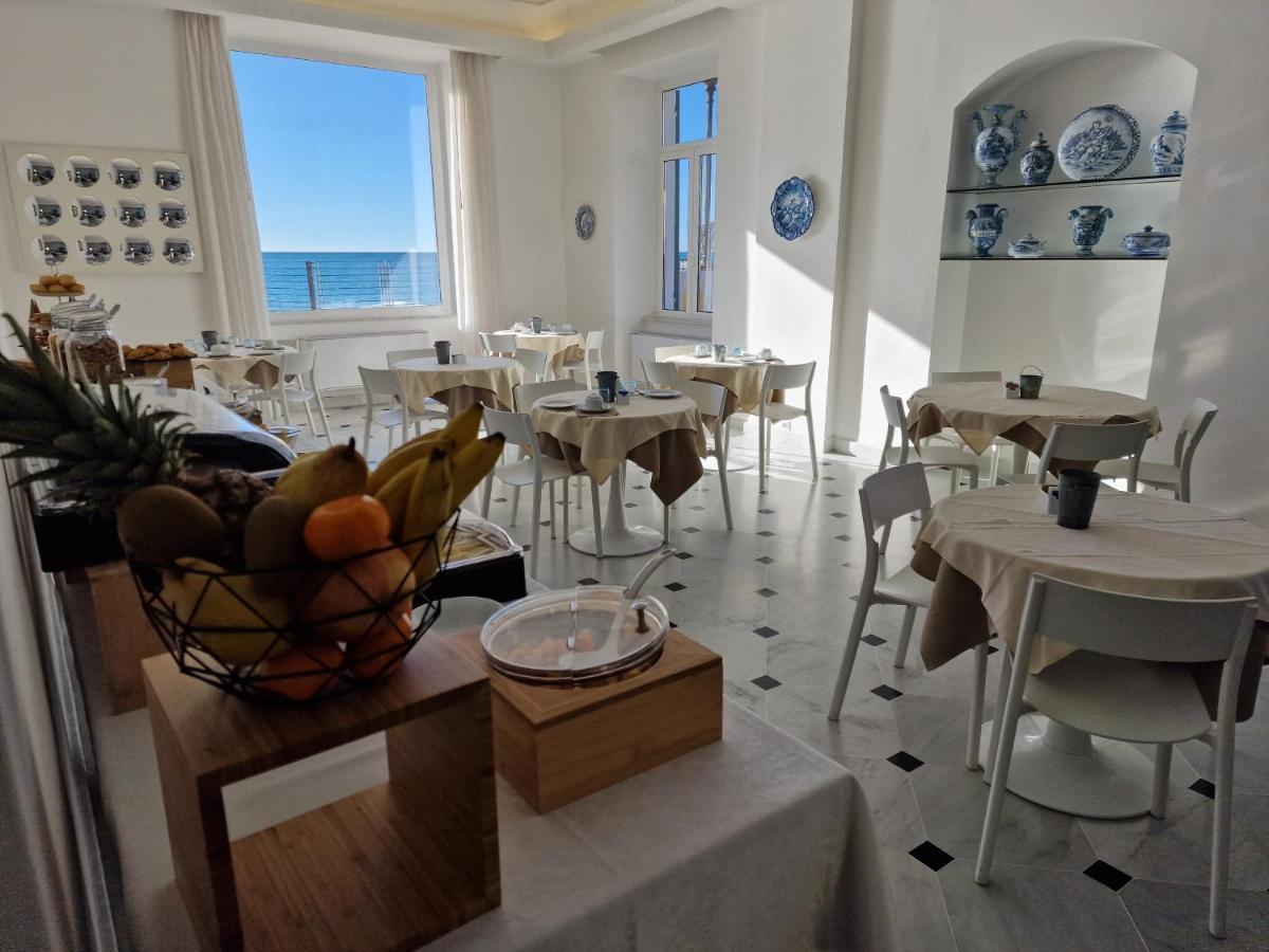 Hotel Miramare スポトルノ エクステリア 写真
