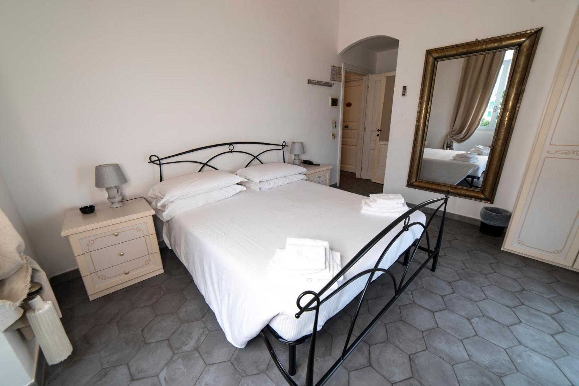 Hotel Miramare スポトルノ 部屋 写真