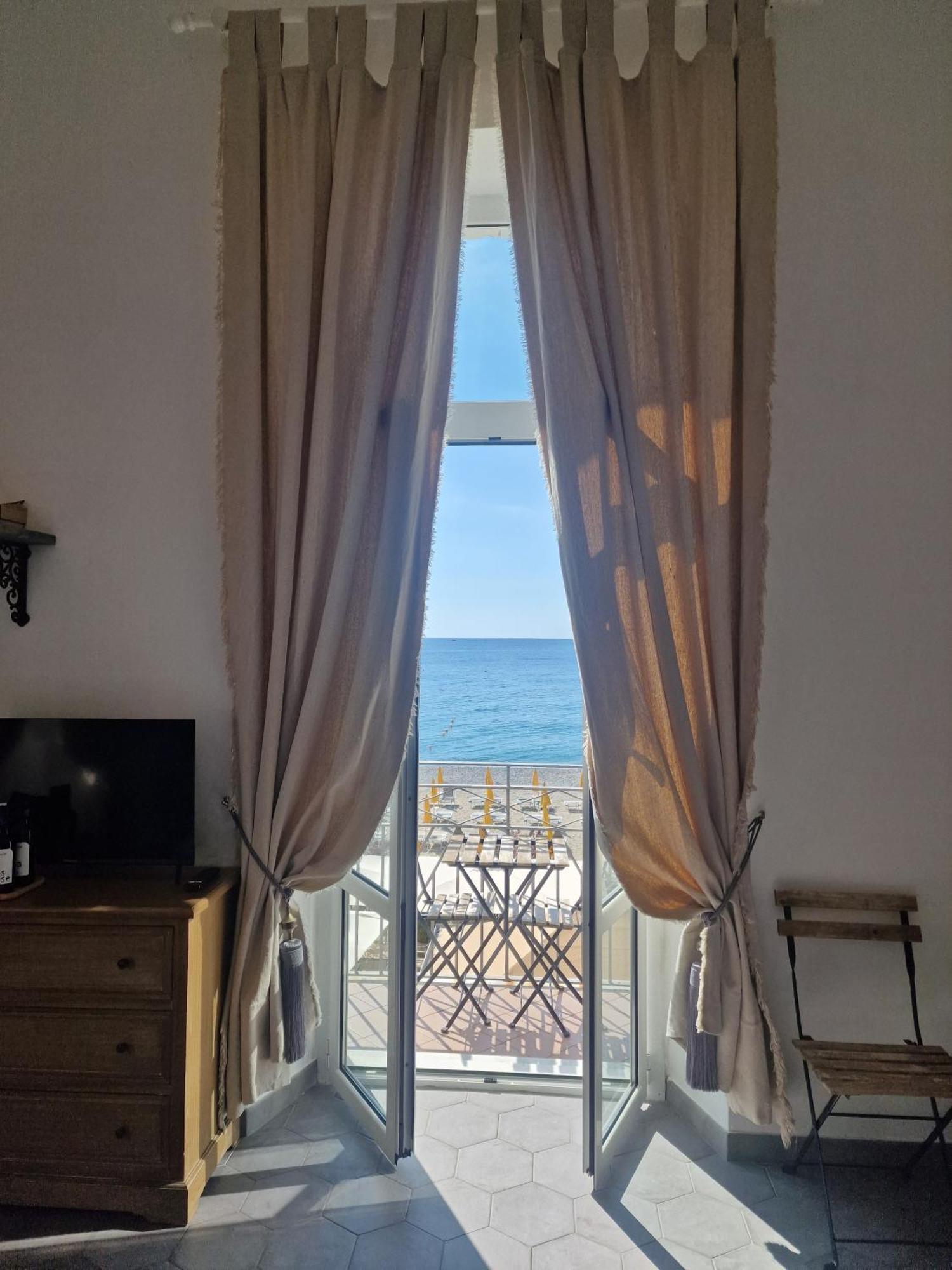 Hotel Miramare スポトルノ エクステリア 写真